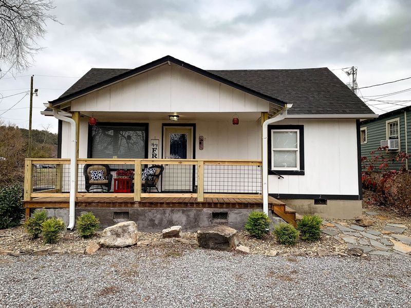 Front porch and exterior of Cottage Three